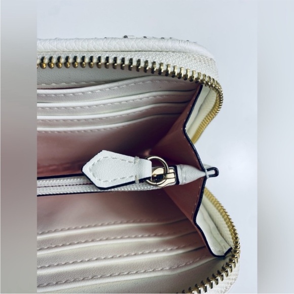 VS white coconut woven large full zip three compartment wallet size large - Picture 9 of 12